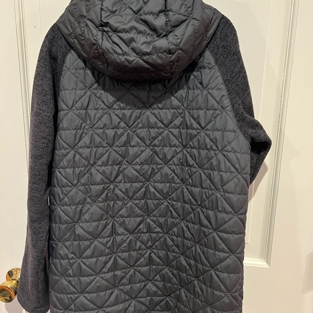 North Face Jacket - Picture 8 of 8